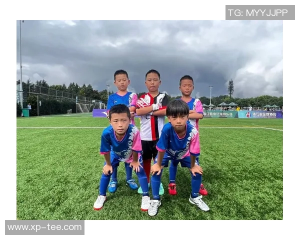 全国锦标赛回顾:杭州足球队展现出色节奏与团队配合能力