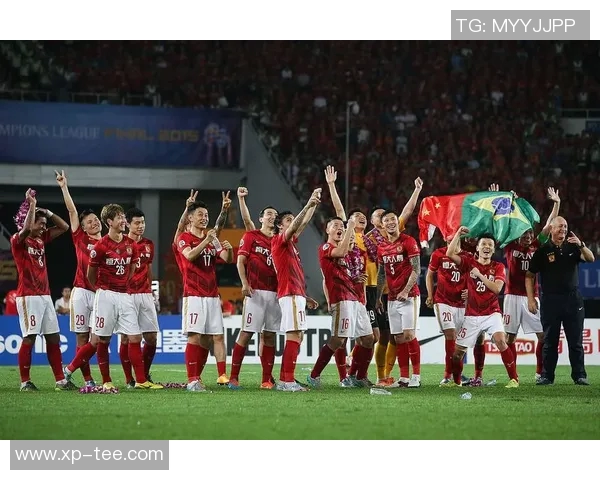 广州飞盘队比赛经验引发热议球迷对战术与表现的不同看法